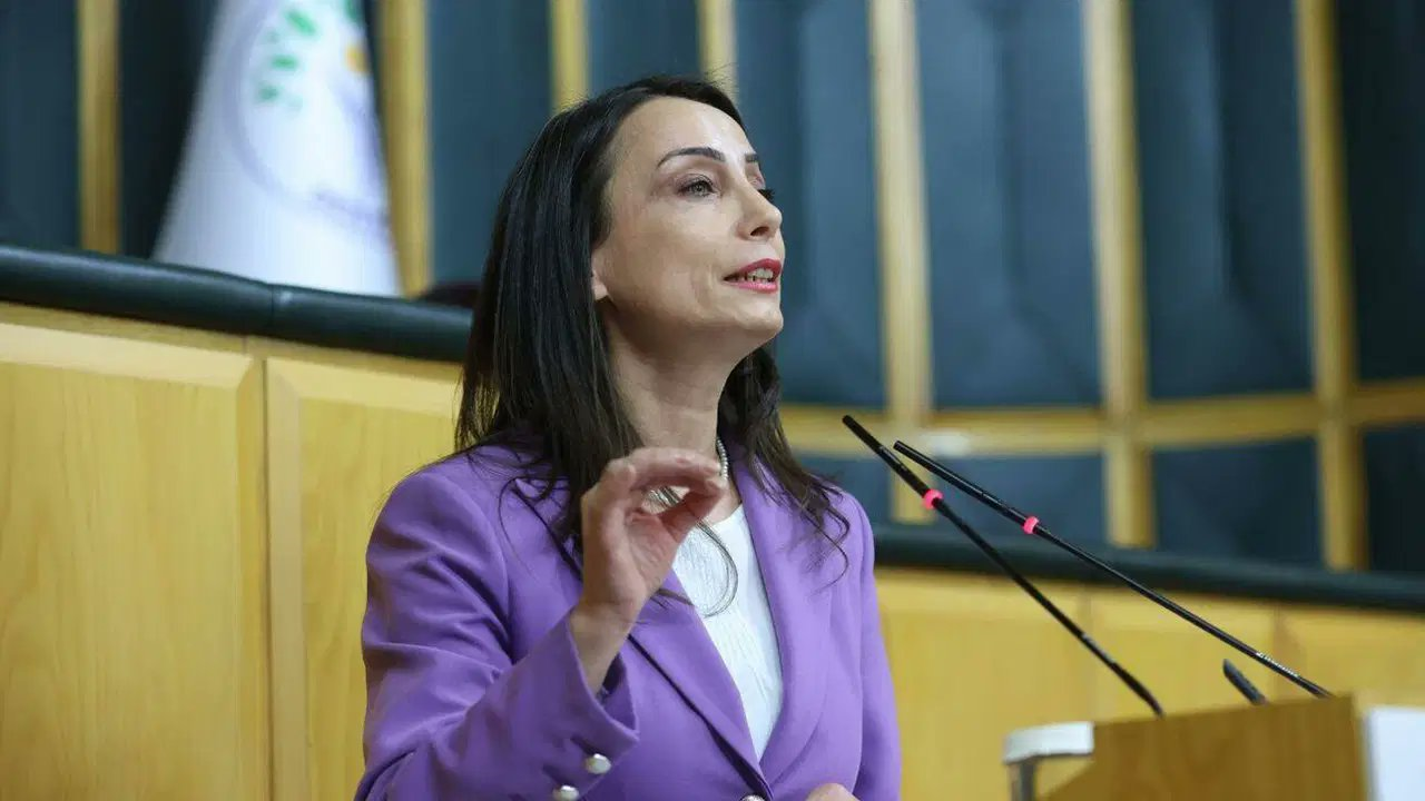 Tülay Hatimoğulları’ndan “AKP-MHP-DEM ittifakı” iddialarına sert yanıt: “Kesinlikle böyle bir ittifak yok”