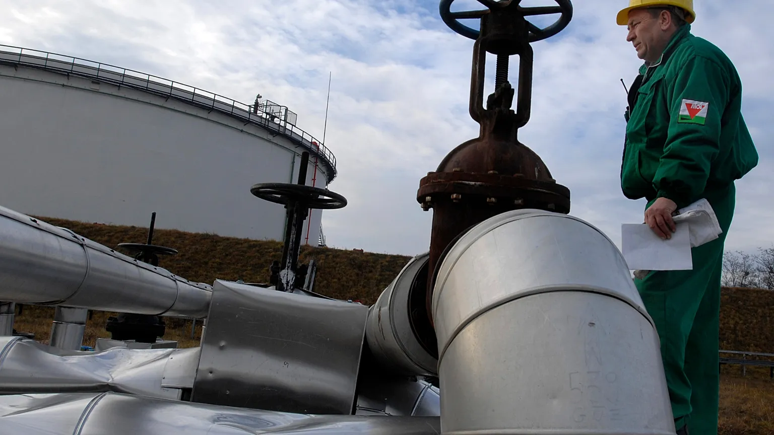 Macaristan ve Slovakya, Ukrayna’nın Petrol Boru Hattı Saldırıları Sonrası AB’den Harekete Geçmesini İstedi