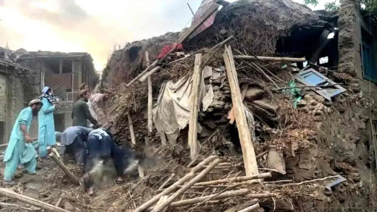 Afganistan’da yıkıcı deprem: 800’den fazla ölü, binlerce yaralı…