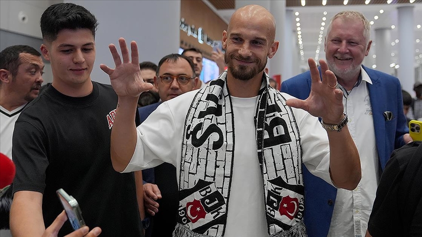 Beşiktaş’ın transfer gündemindeki Cerny sağlık kontrolünden geçti